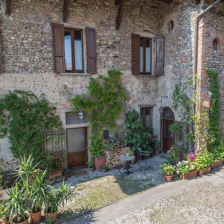 La Della Torre